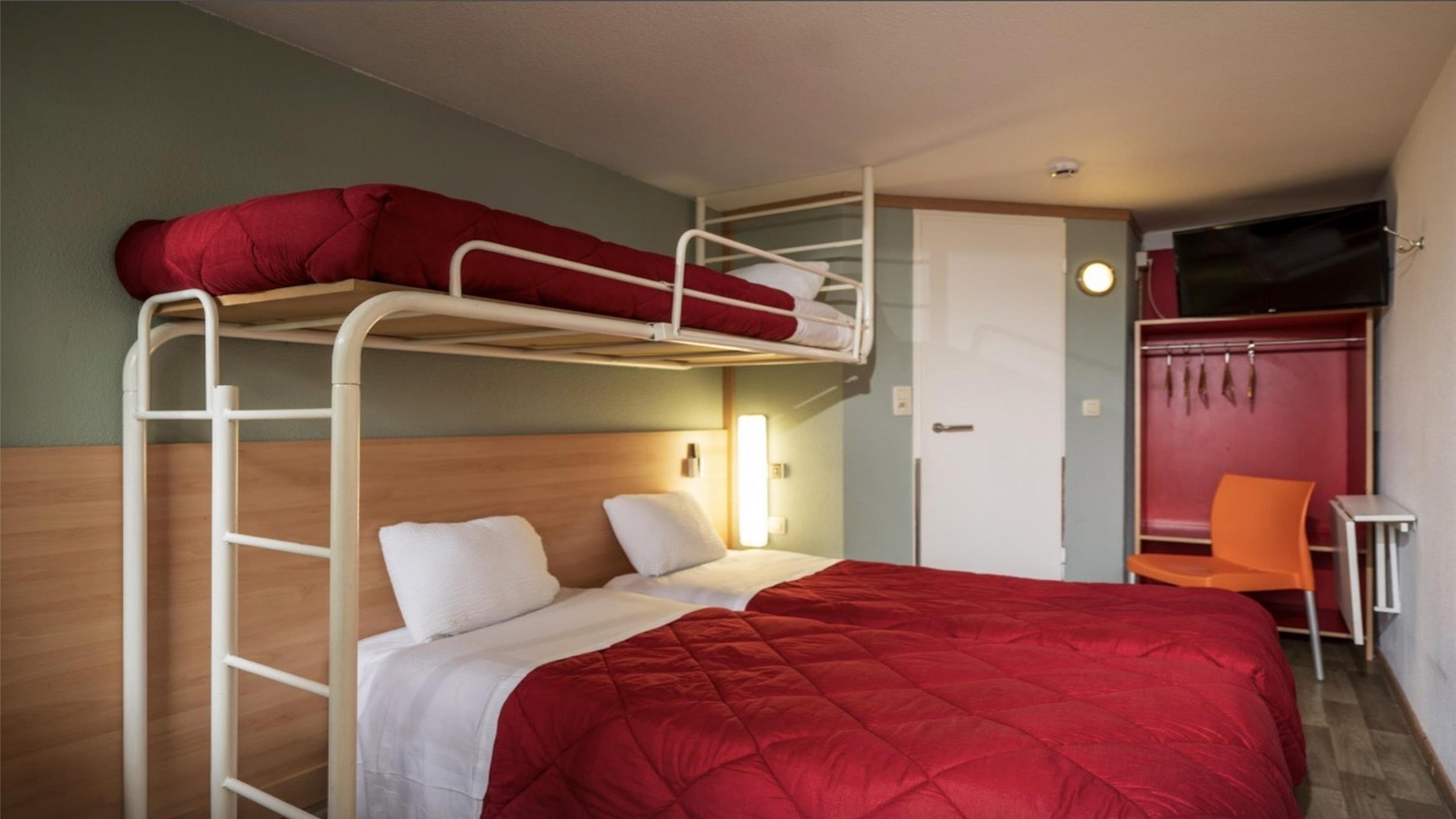 HOTEL PREMIERE CLASSE LIEGE / LUIK - x