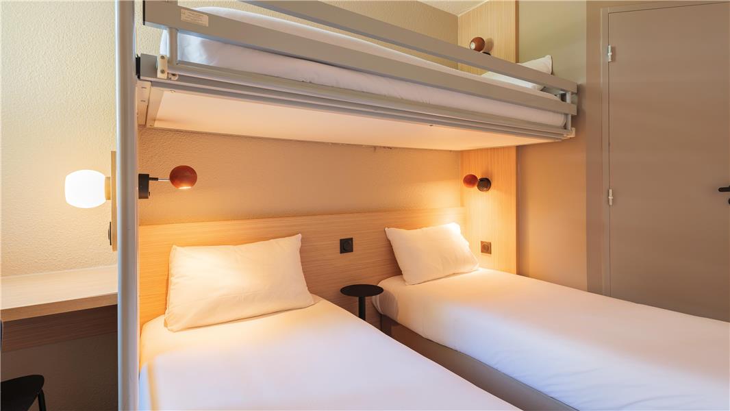 HOTEL KYRIAD ECO - MARNE-LA-VALLEE SAINT-THIBAULT-DES-VIGNES
