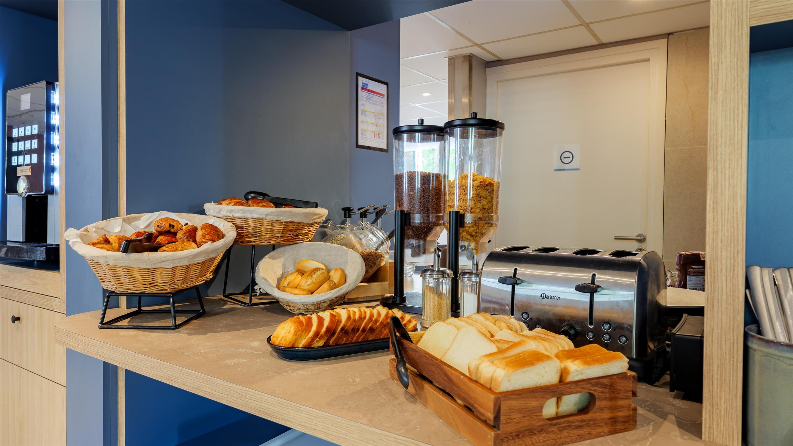 HOTEL KYRIAD ECO - MONTREUIL - KECO - Montreuil