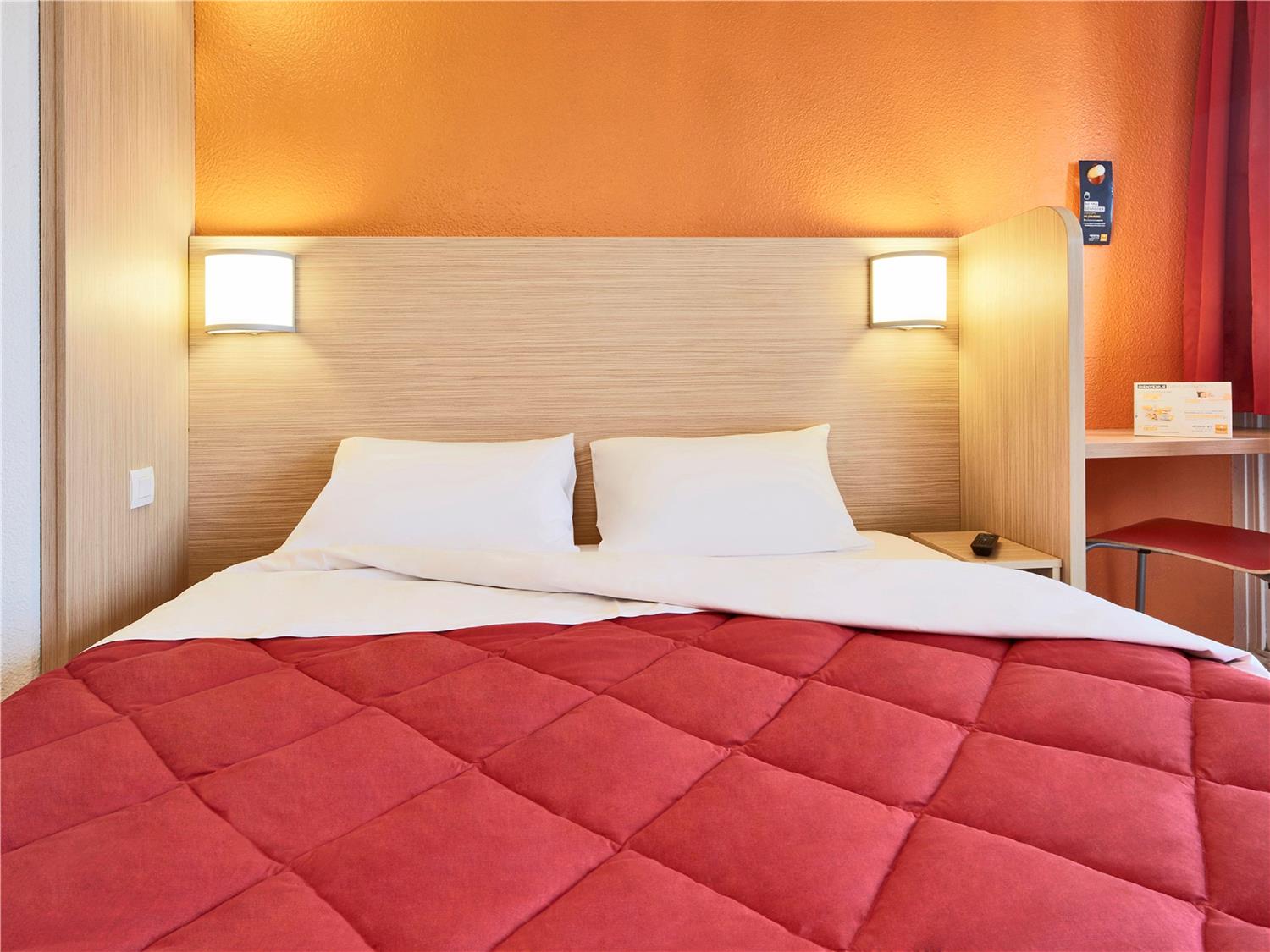 Guest room