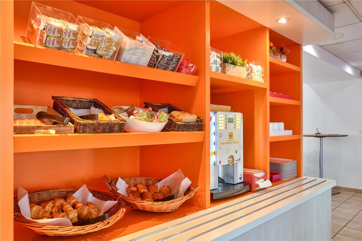 HOTEL PREMIERE CLASSE PARIS OUEST - Pont de Suresnes - Restaurant