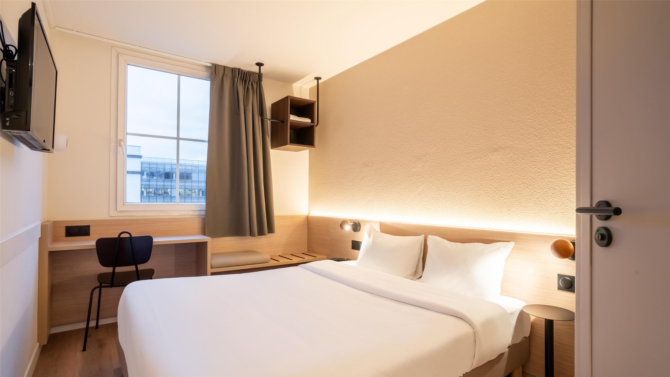 KE Suresnes - Standard - Queen