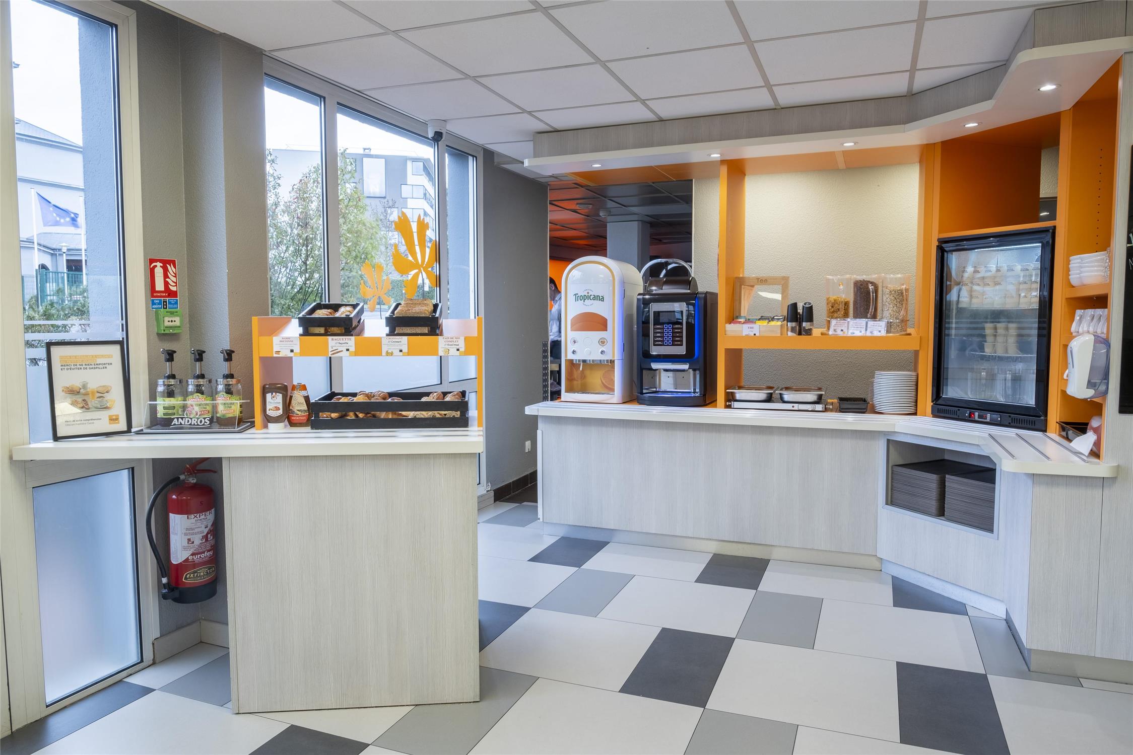 HOTEL PREMIERE CLASSE ROISSY - Aéroport Charles De Gaulle - Hôtel Première Classe Roissy Aéroport