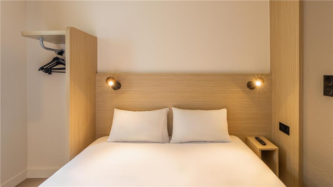 HOTEL PREMIERE CLASSE Roissy CDG - Paris Nord 2 - Parc des Expositions