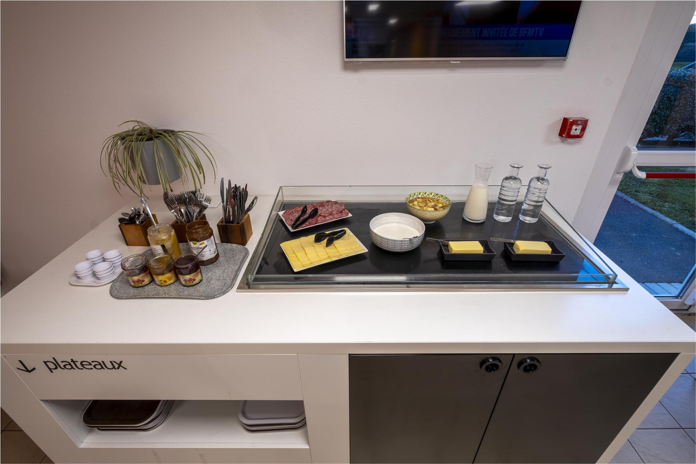 HOTEL PREMIERE CLASSE ROISSY - Aéroport CDG - Le Mesnil Amelot - Hôtel Première Classe Roissy CDG Le Mesnil Amelot