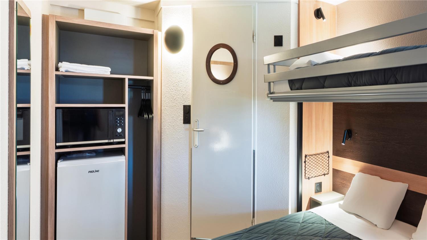 HÔTEL PREMIERE CLASSE VALENCIENNES SUD - Rouvignies - Chambres / Logements