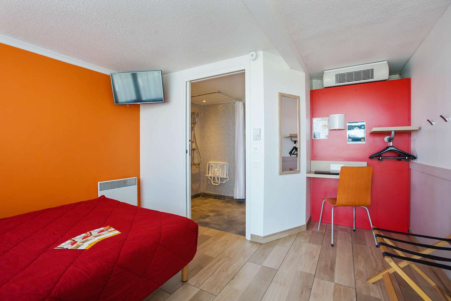 Room Hôtel Première Classe VILLEJUST