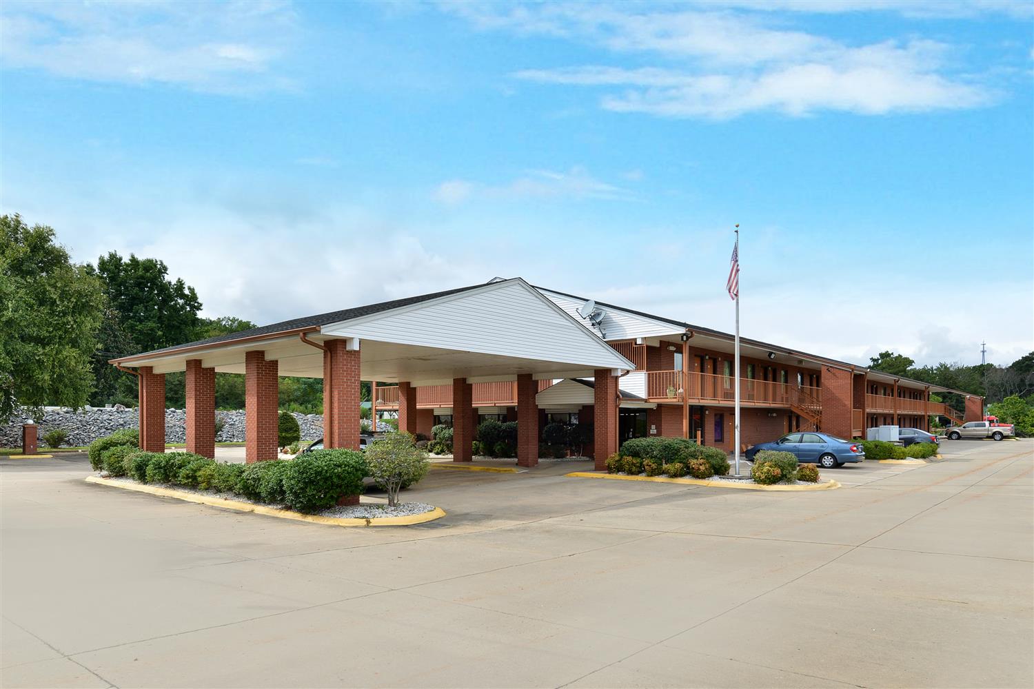 Americas Best Value Inn & Suites Sheridan, AR See Discounts