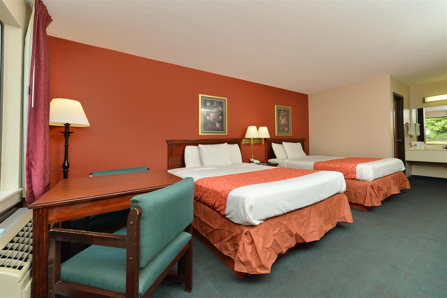 2 Double Beds Non-Smoking image