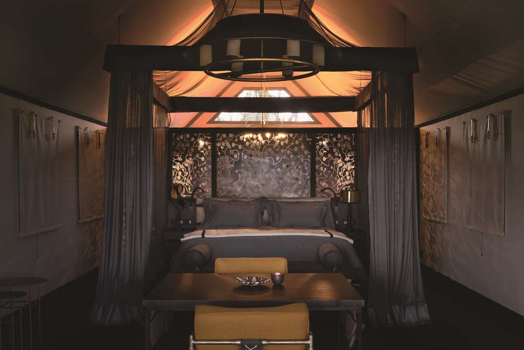 Belmond Safaris-guestroom-Guest Room,Suite,On-Site.jpg