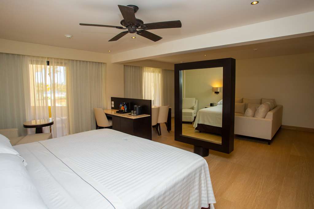 OCCIDENTAL NUEVO VALLARTA-guestroom-Guest Room,On-Site.jpg