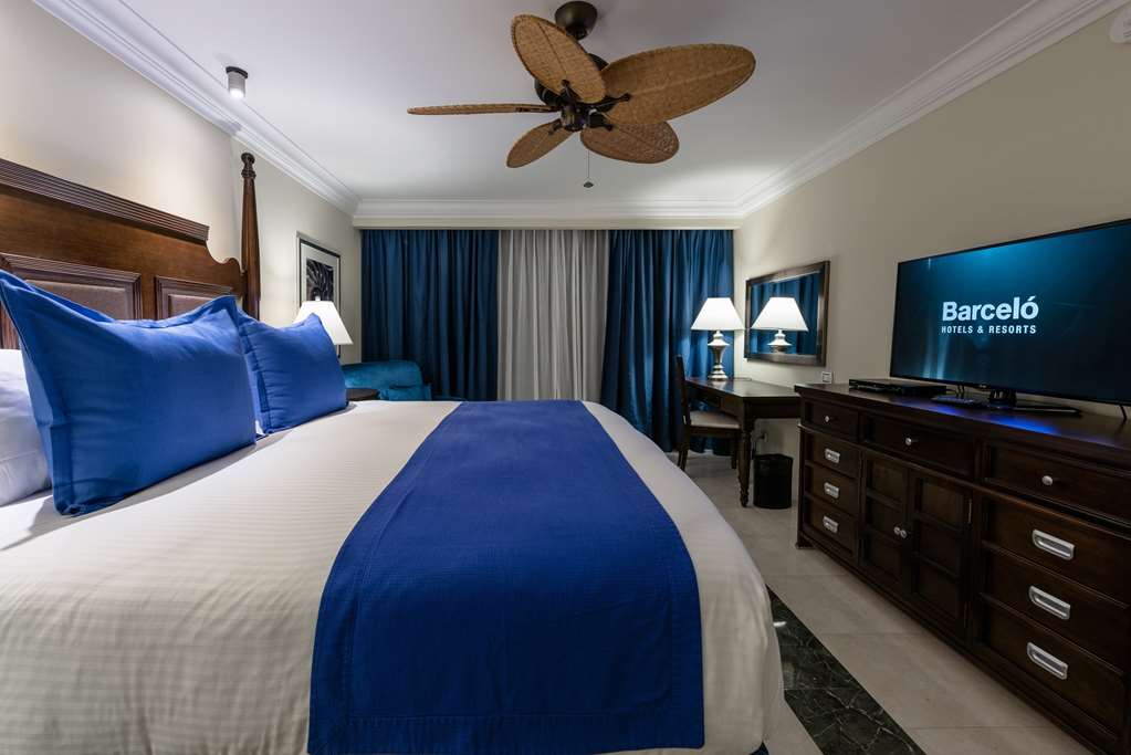 BARCELO ARUBA-guestroom-Guest Room,On-Site.jpg