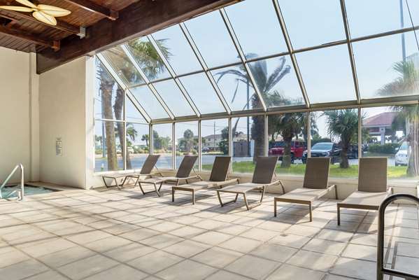 Pool - Best Western on the Beach Hotel Gulf Shores