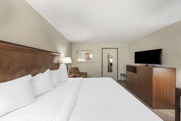  - Best Western Athens Inn - I-65, Exit 351