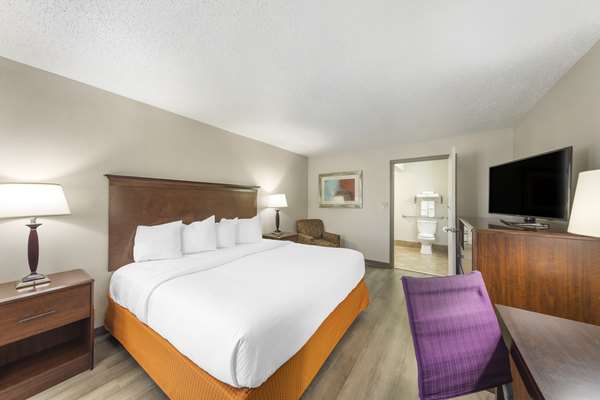  - Best Western Athens Inn - I-65, Exit 351
