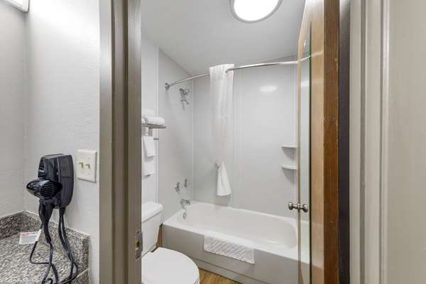  - Best Western Athens Inn - I-65, Exit 351