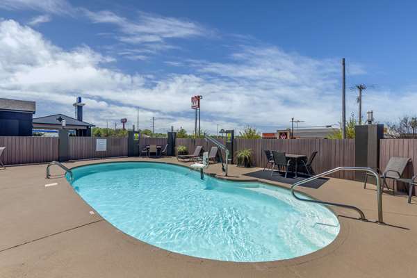 Pool - Best Western Athens Inn - I-65, Exit 351