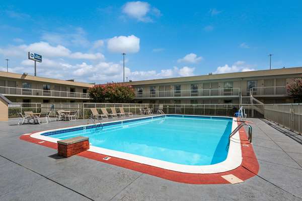 Pool - Best Western University Inn Tuscaloosa - I-20 & I-59, Exit 73