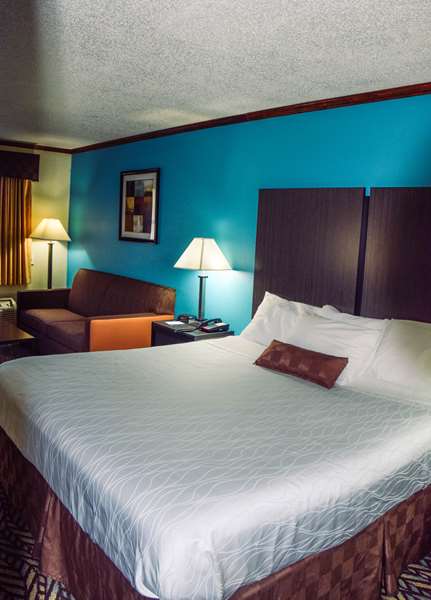  - Best Western Fairwinds Inn Cullman - I-65, Exit 310
