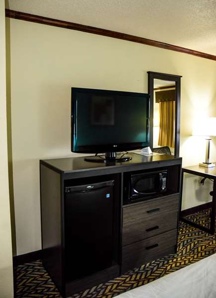  - Best Western Fairwinds Inn Cullman - I-65, Exit 310