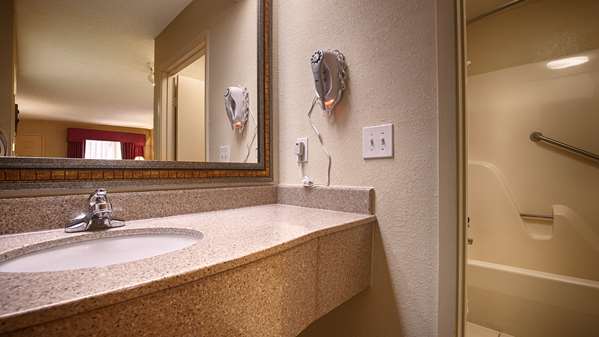  - Best Western Inn Clanton - I-65, Exit 205