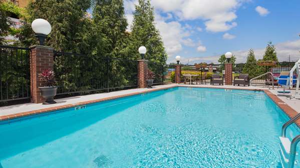 Pool - Best Western River City Hotel Decatur