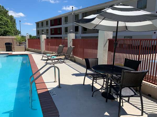Pool - Best Western Gardendale Inn - I-65, Exit 271