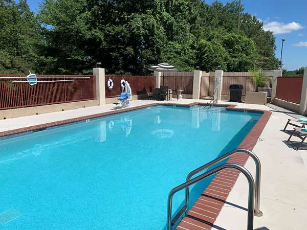 Pool - Best Western Gardendale Inn - I-65, Exit 271