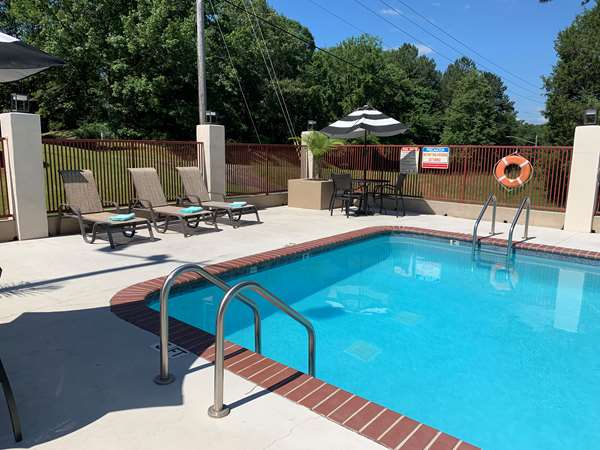 Pool - Best Western Gardendale Inn - I-65, Exit 271