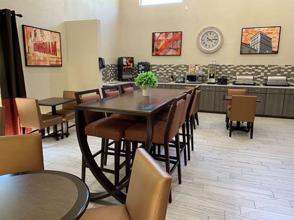 Amenities - Best Western Gardendale Inn - I-65, Exit 271