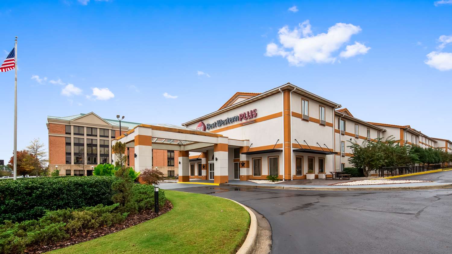 Best Western Plus Carlton Suites Homewood, AL See Discounts