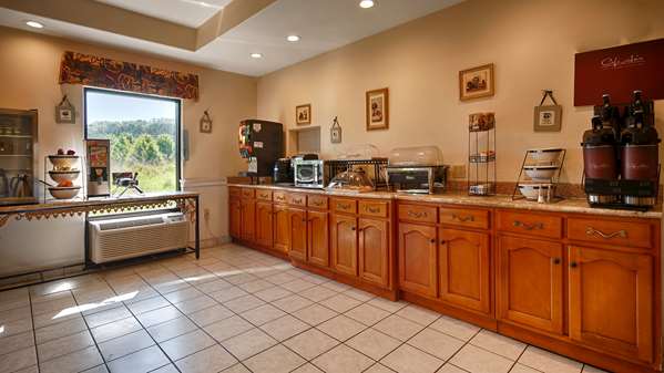 Amenities - Best Western Plus Bass Hotel & Suites Leeds - I-20, Exit 144