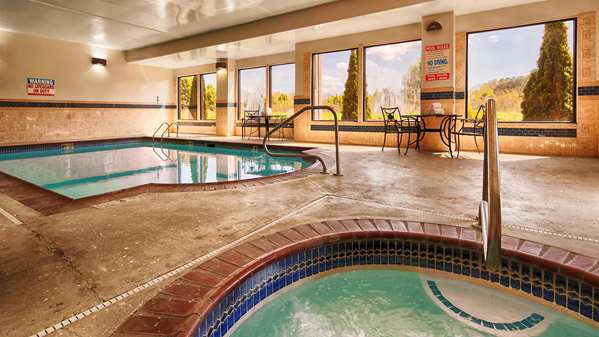 Pool - Best Western Plus Bass Hotel & Suites Leeds - I-20, Exit 144