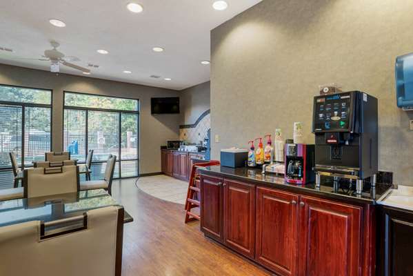 Amenities - Best Western Plus Two Rivers Hotel & Suites Demopolis