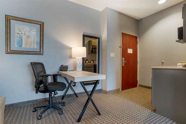  - Best Western Plus Two Rivers Hotel & Suites Demopolis