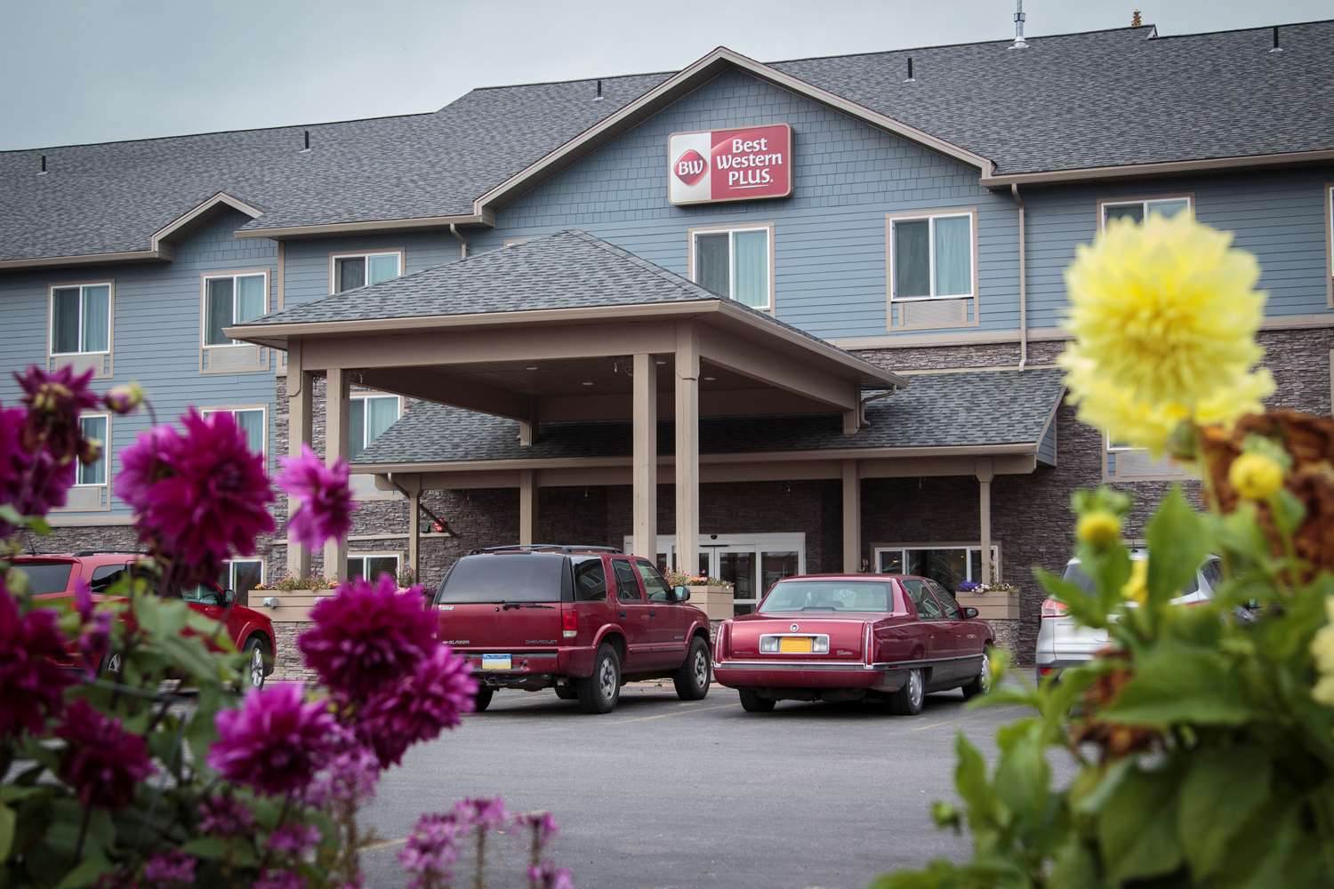 Best Western Plus Chena River Lodge Fairbanks, AK See Discounts