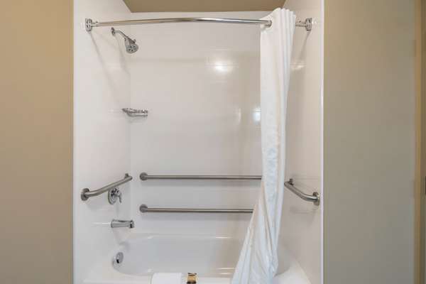  - Best Western Plus Chena River Lodge Fairbanks