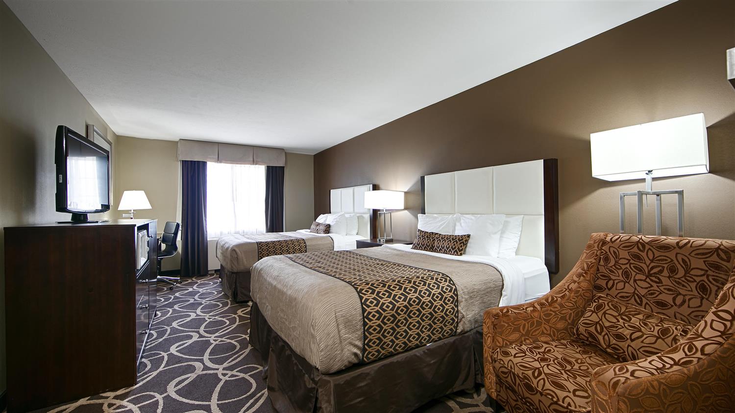 Best Western Plus Pioneer Park Inn Fairbanks, AK See Discounts