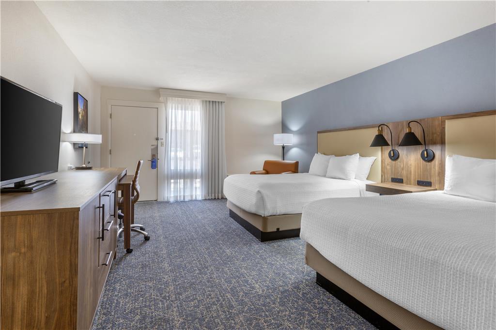 Best Western Plus A Wayfarer's Inn and Suites-guestroom-Guest Room,On-Site.jpg