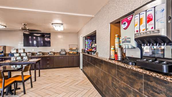 Amenities - Best Western InnSuites Phoenix Hotel & Suites