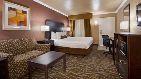 Suite - Best Western InnSuites Tucson Foothills Hotel & Suites
