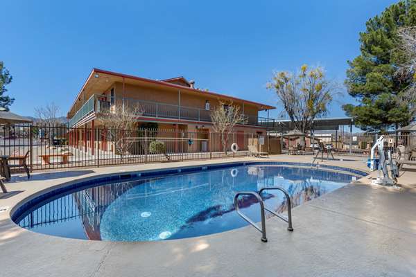 Pool - Best Western Cottonwood Inn