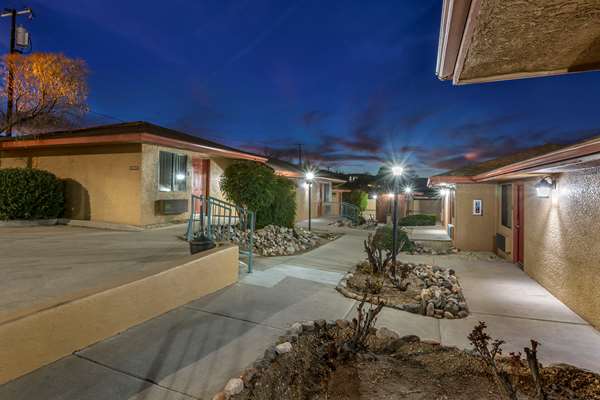 Exterior view - Best Western Cottonwood Inn