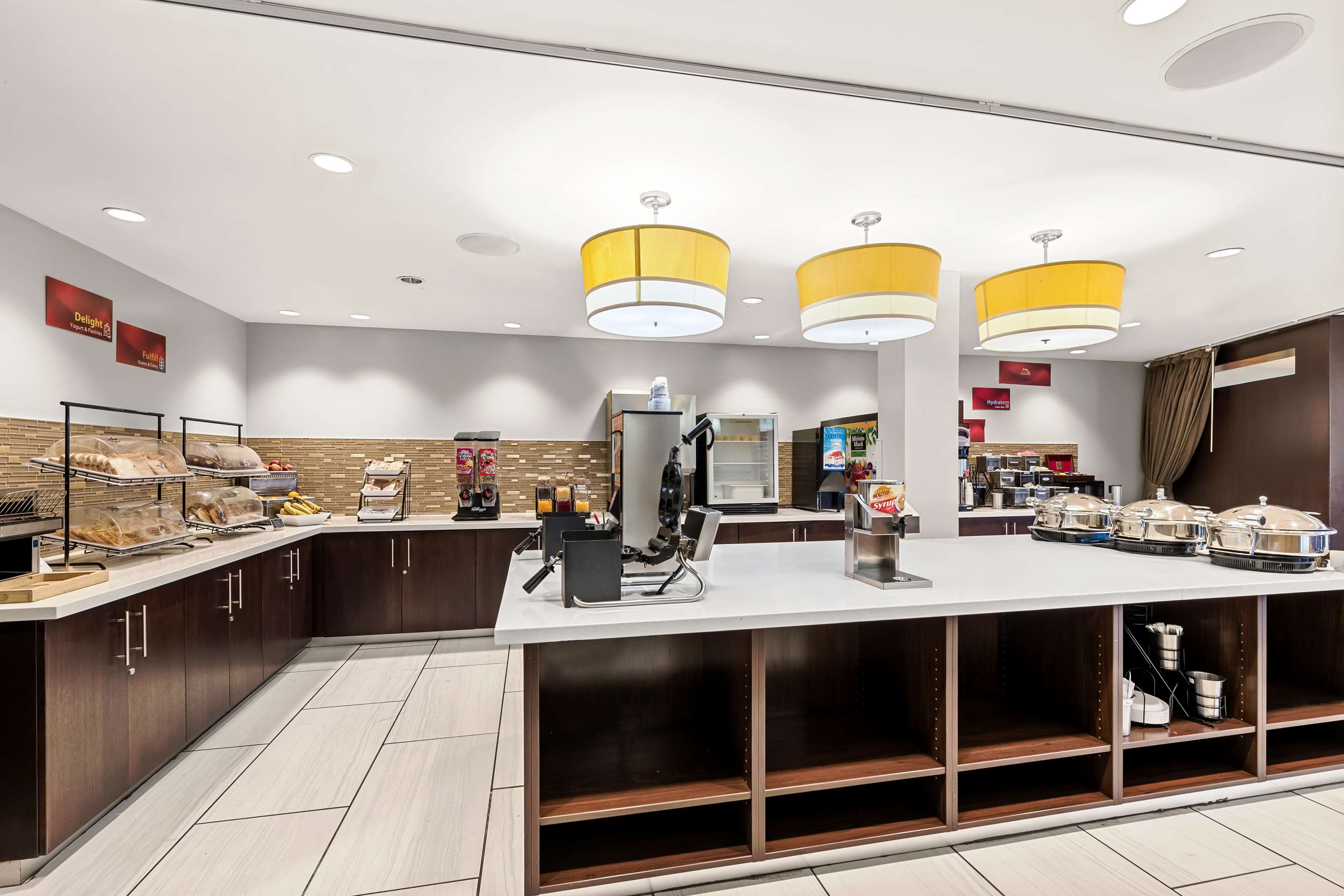 Breakfast Area | Best Western Plus At Lake Powell