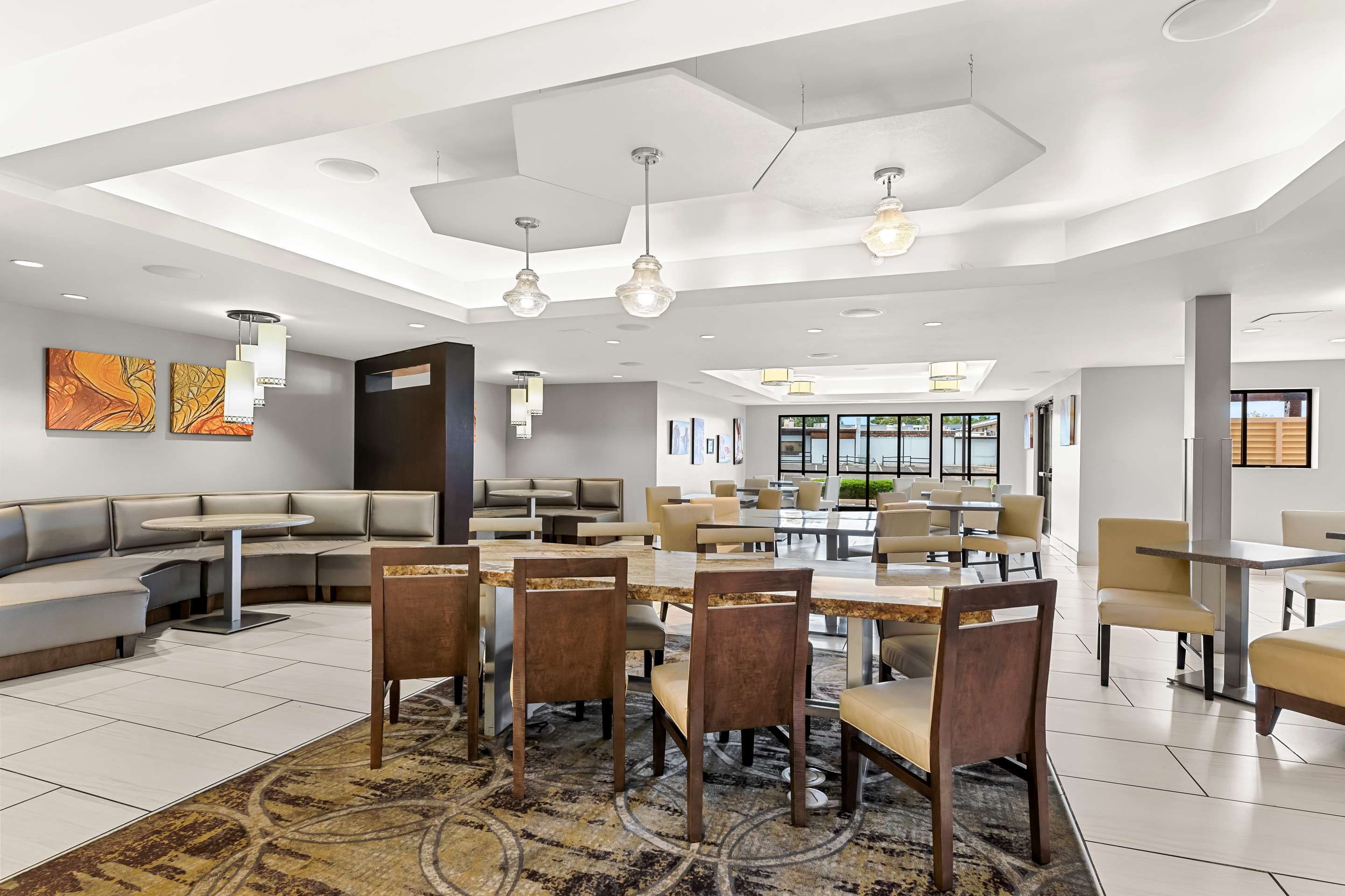 Breakfast Area | Best Western Plus At Lake Powell