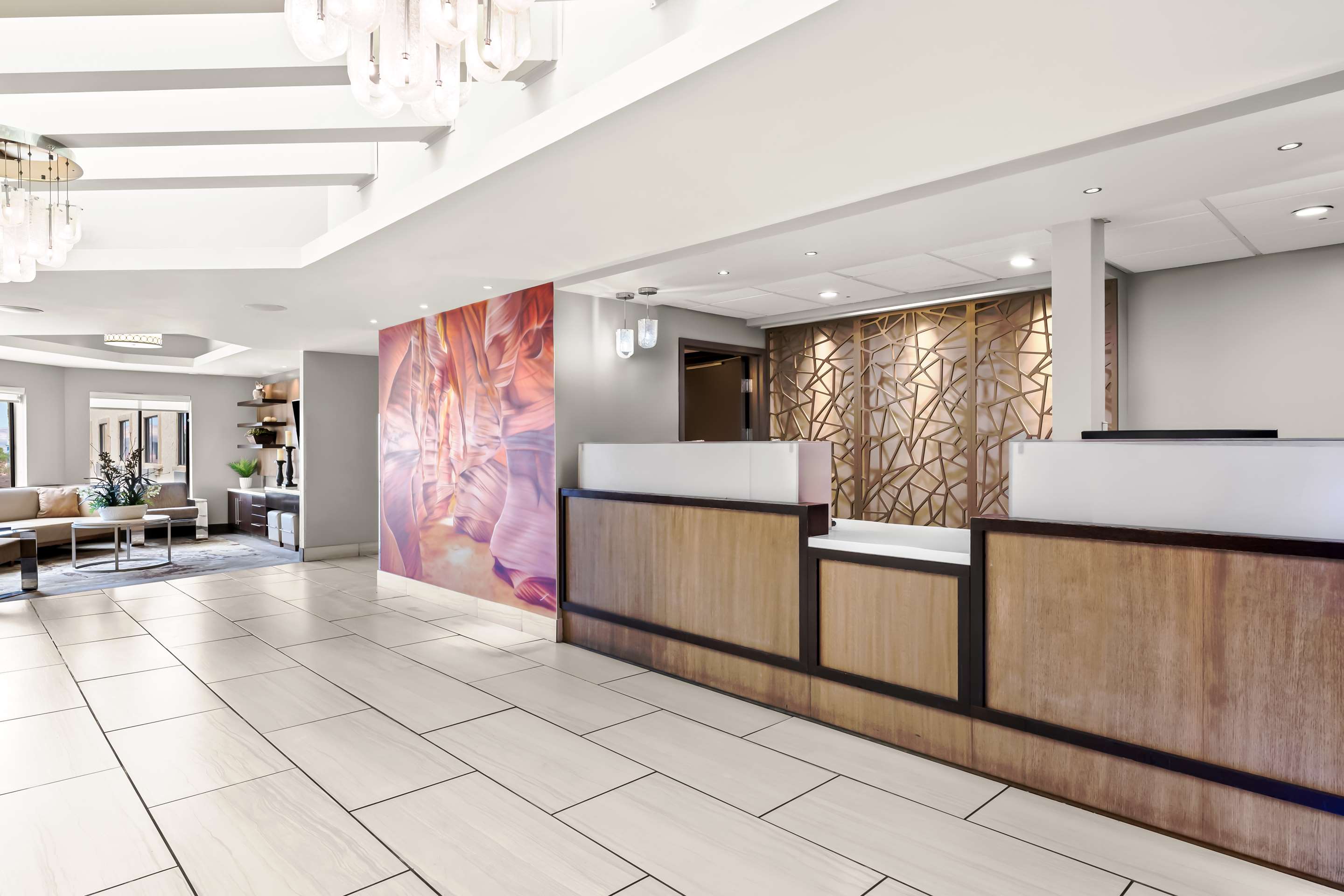 Lobby | Best Western Plus At Lake Powell