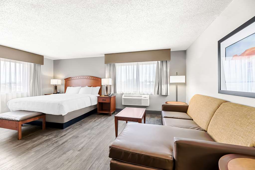 Best Western Plus at Lake Powell-guestroom-Guest Room,Suite,On-Site.jpg