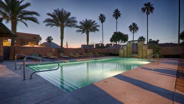Pool - Best Western Plus Sundial Resort Scottsdale