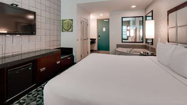  - Best Western Plus Sundial Resort Scottsdale