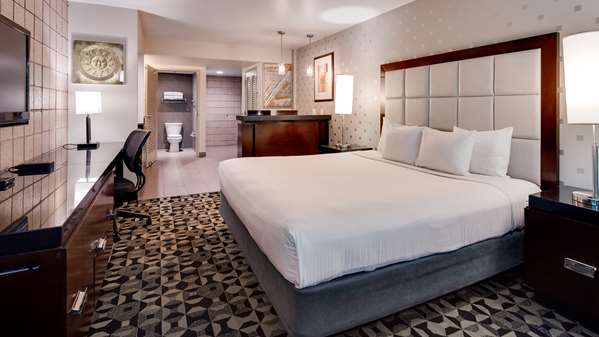  - Best Western Plus Sundial Resort Scottsdale